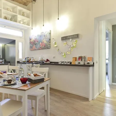 Oda ve Kahvaltı Casa Angelini 4*