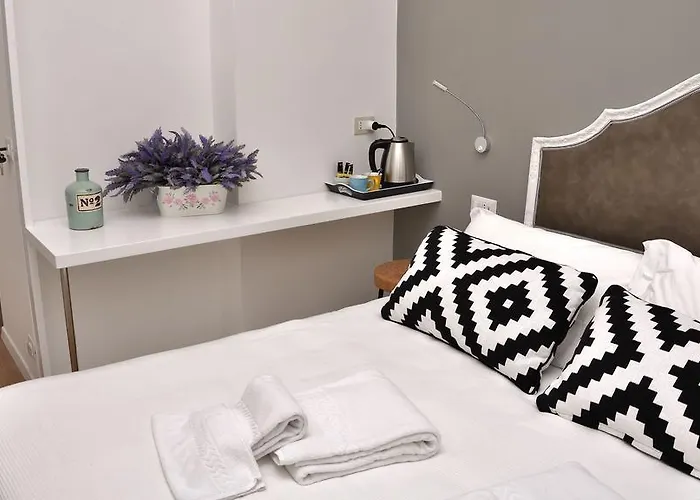 Casa Angelini Bed & Breakfast 4*